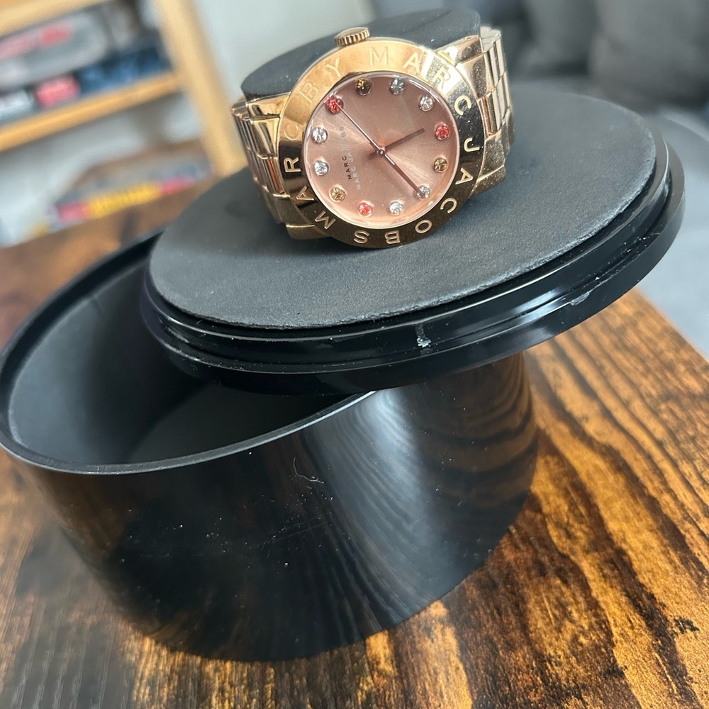Watch - Picture 3 of 5